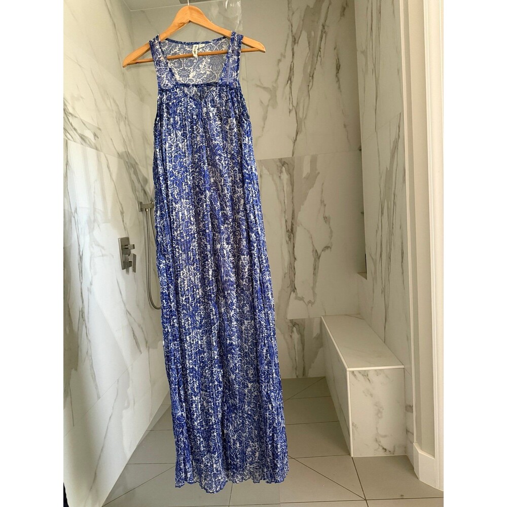 Maxi Pleated Lightweight Summer Beach Flowy Dress, Blue / White, medium